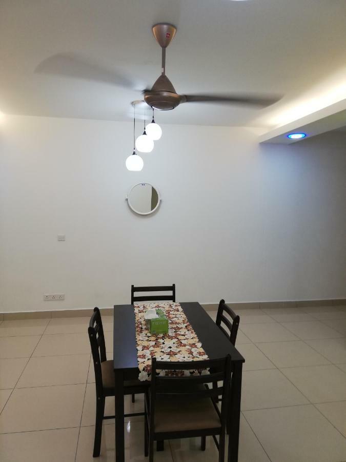 Ae Homestay פוטראג'איה מראה חיצוני תמונה